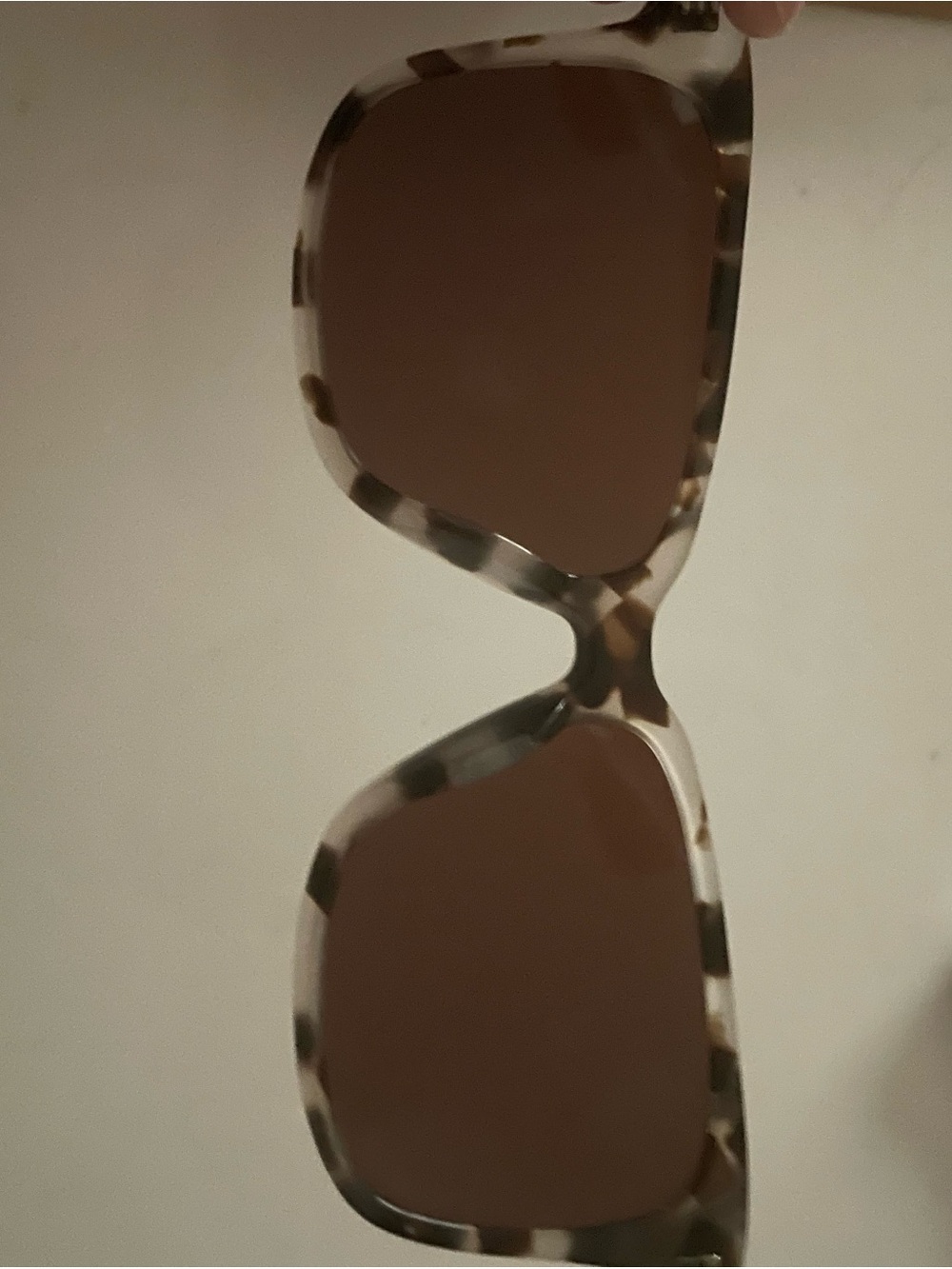 Costa Sunglasses with Green Mirror Lenses and tortoise frame - Picture 2 of 2